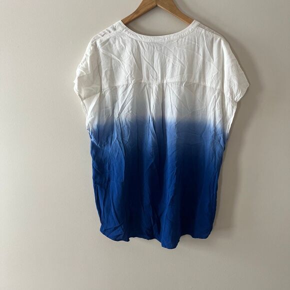 Torrid Challis Button-Front Dolman Sleeve Top blue ombré plus size top Size 1 Si - Picture 5 of 9